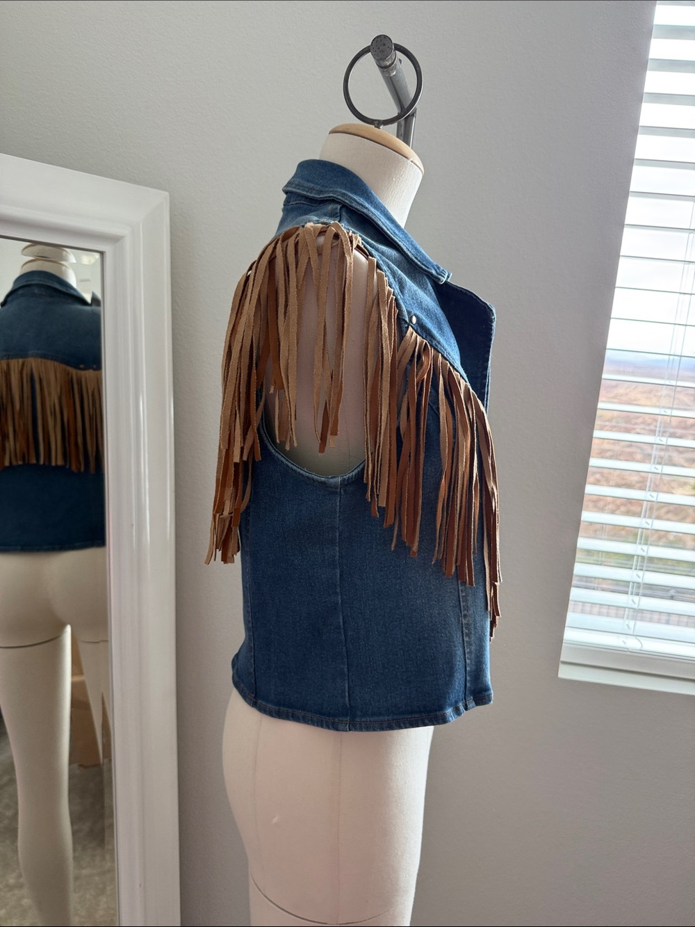Saints & Hearts Denim Fringe Vest Jacket - Blue with Tan Fringe - Picture 4 of 6